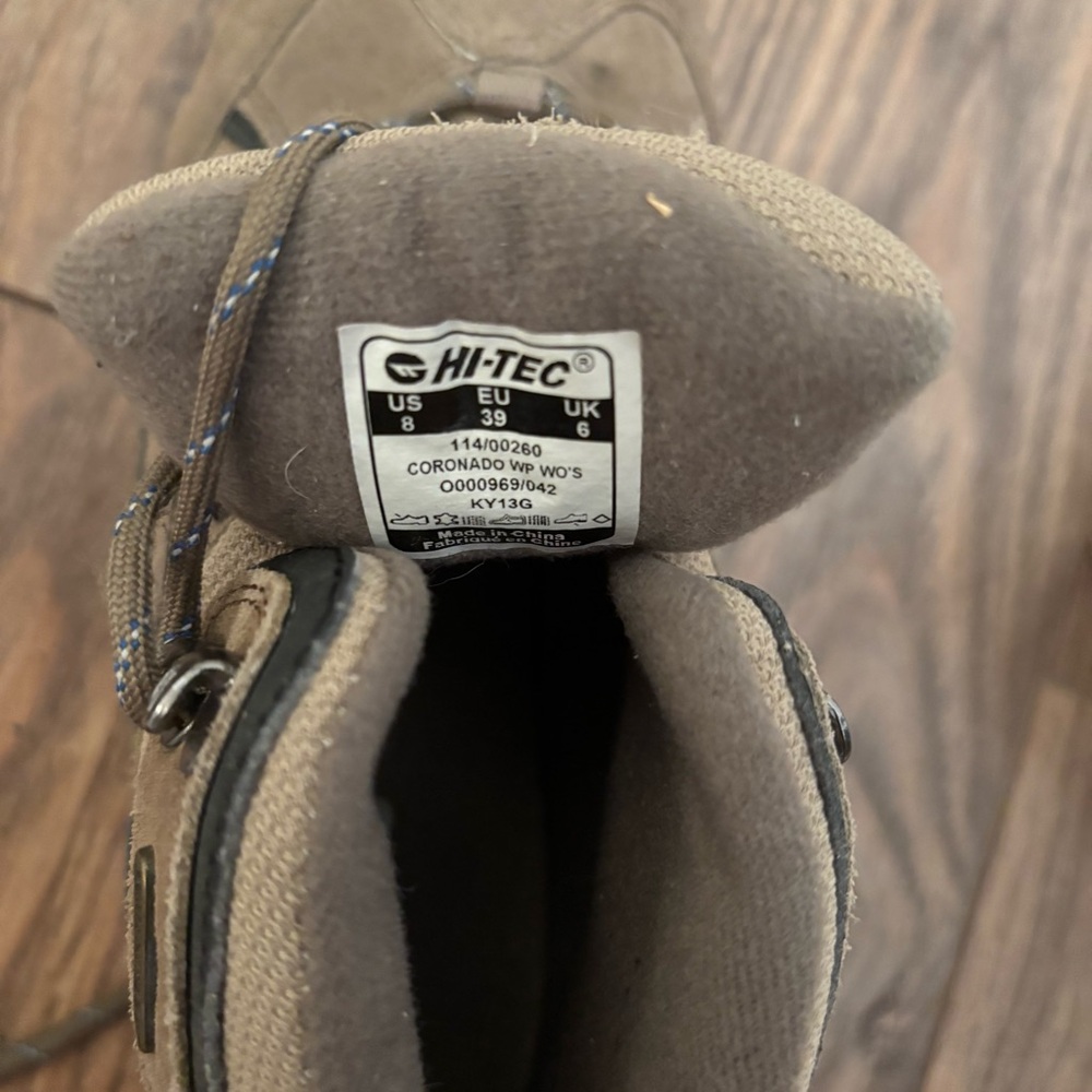 Hi Tec. Brown Hiking Boots - Picture 5 of 6